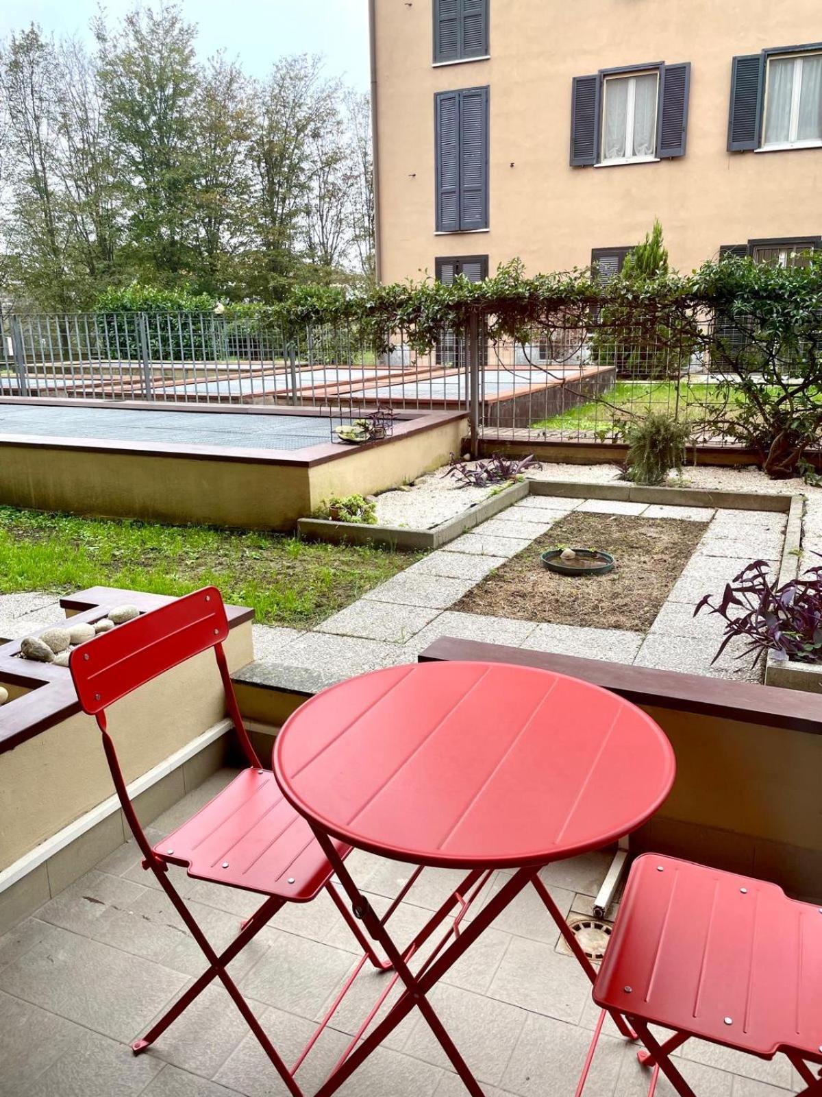 Apartamento 33 Borgo Ticino Lux Free Parking & Private Garden Pavía Exterior foto